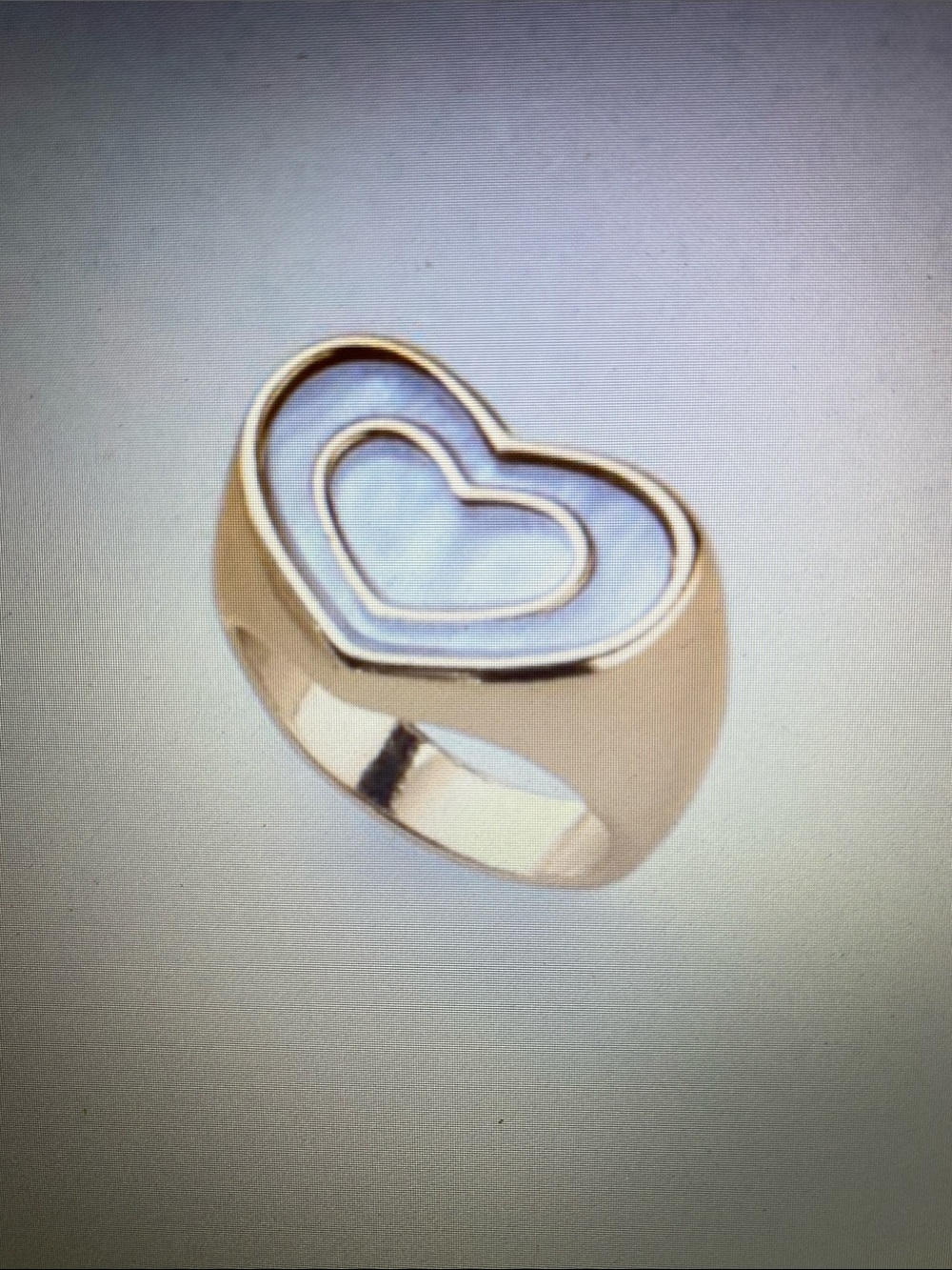 $10-Avon new sz 8 Goldtone Heart Signet sRing with white Inlay -